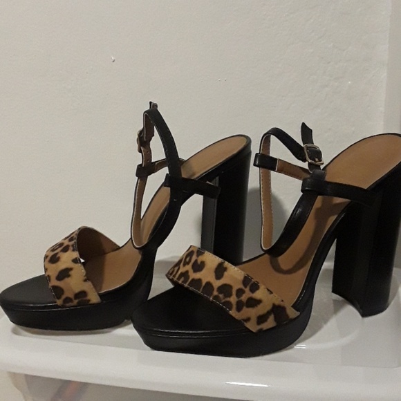 ShuShop Shoes - Animal print Sandals ShuShop Shoes - Animal print Sandals